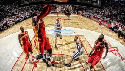 中国蝶泳新星闪耀国际赛场，破纪录摘金创历史